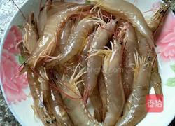 白灼基围虾的做法图解1