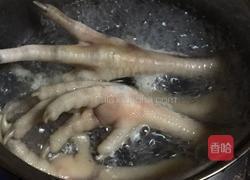 电饭煲当归红枣鸡爪汤的做法图解3