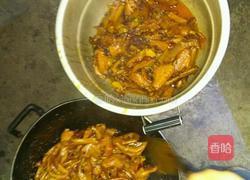 鸭翅 脚掌闷锅的做法图解7