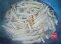 鸡肉炖白玉菇的做法图解6
