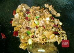 核桃炒肉片的做法图解7