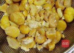 板栗蒸鸡的做法图解2