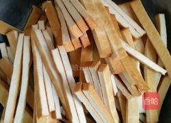 辣椒炒香干的做法图解1