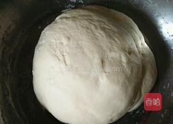 芹菜猪肉馅包子的做法图解2