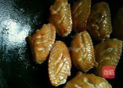 可乐炖鸡翅的做法图解4