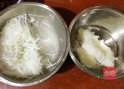 Illustration of Hakka steamed radish balls 8