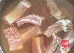 椒盐仔排的做法图解1