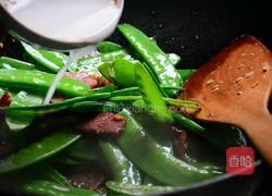 荷兰豆炒腊肉的做法图解7