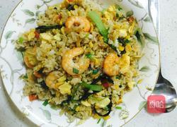 虾仁鸡蛋炒饭的做法图解11