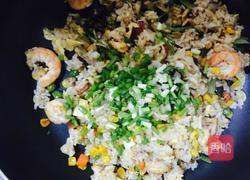 虾仁鸡蛋炒饭的做法图解10