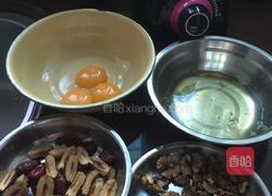 核桃红枣蛋糕的做法图解2