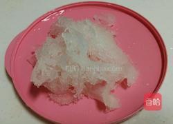 冰糖雪梨炖燕窝的做法图解2