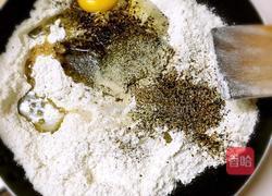 烙饼(中国式汉堡包)的做法图解1