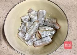 香煎带鱼的做法图解2