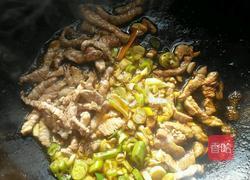 芦笋炒肉的做法图解5