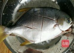 特色海鱼的做法图解2