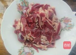 酸豆角炒鸡杂的做法图解2