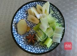 山药豆炖鸡肉的做法图解4