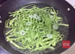 菠菜手擀面的做法图解10
