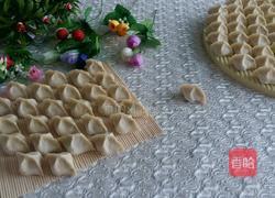 韭菜鸡蛋馅儿水饺的做法图解7