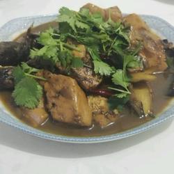 鲶鱼炖豆腐