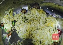 东北酸菜猪肉炖粉条的做法图解5