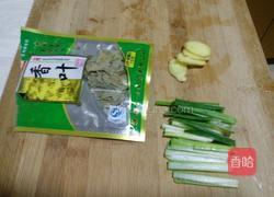 大骨玉米汤的做法图解3