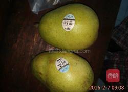 红酒烩梨的做法图解1