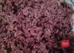 彩色香肠炒饭的做法图解1