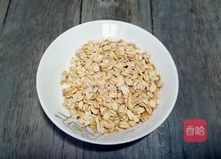 小米花生燕麦粥的做法图解2