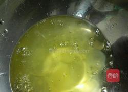 戚风蛋糕 ( 8寸)的做法图解4