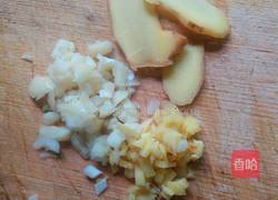 蒜苗回锅肉的做法图解2