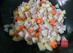 咖喱鸡肉盖浇饭的做法图解4