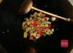 杏鲍菇黄瓜鸡丁的做法图解13