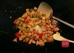 杏鲍菇黄瓜鸡丁的做法图解17