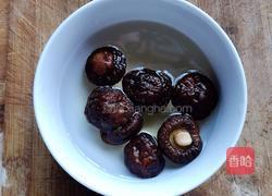 杂菇玉米减肥汤的做法图解1