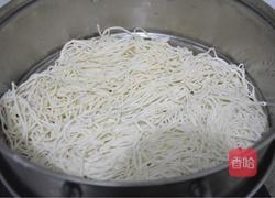 蒸面条的做法图解1