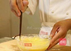 鸡蛋虾仁的做法图解3