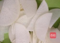 酸辣萝卜的做法图解1