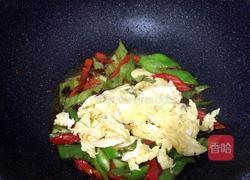 双椒炒蛋的做法图解8