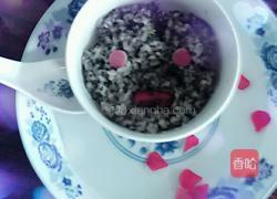 芝麻红枣安神益气粥的做法图解6