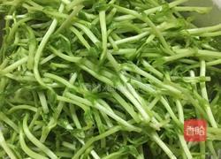 牛肉豆苗汤的做法图解2