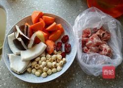 椰子排骨汤的做法图解1