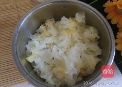 红莲木瓜美颜羹的做法图解3