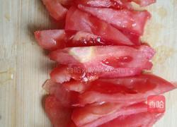番茄鱼肉丁的做法图解1