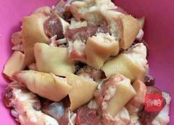 猪蹄焖鸡爪的做法图解2