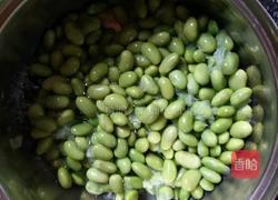 梭子蟹炒毛豆的做法图解3