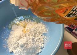 紫薯蛋黄酥的做法图解2