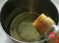 花纹酸奶蛋糕卷的做法图解10