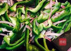 圆椒炒牛肉的做法图解8